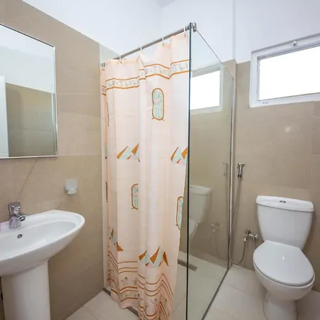 Blu Horizon Gjipe